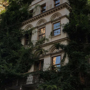 丝袜高跟鞋钛金毛片1区2区
